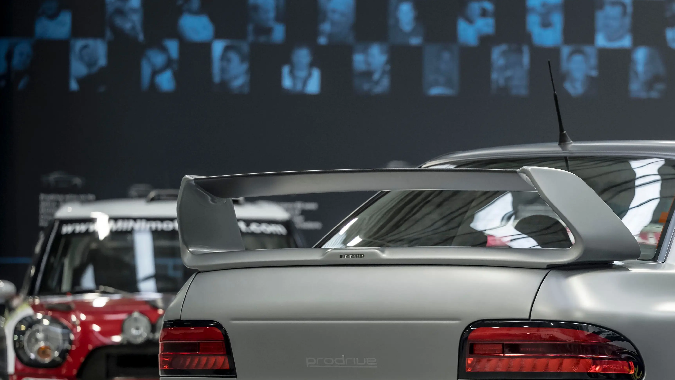 Subastan un Subaru modificado por más de medio millón de dólares