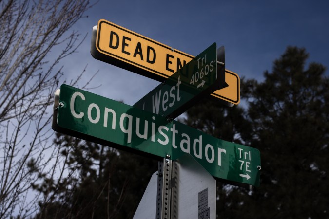 señal de callejón sin salida