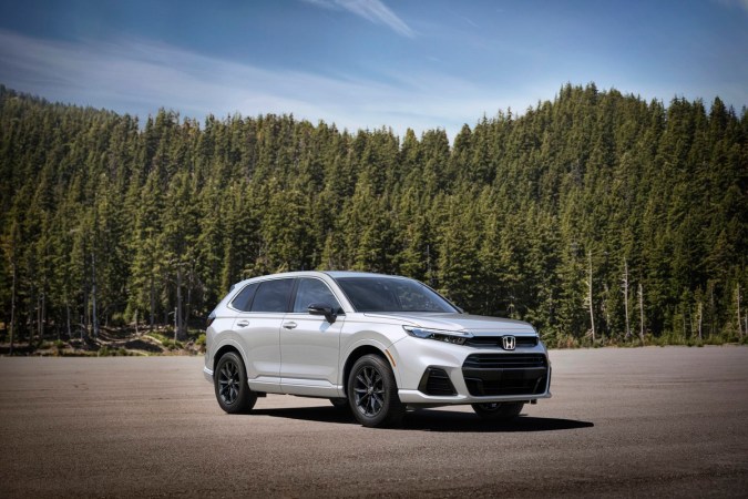 Autos, camionetas y SUVs que duran más 200,000 millas, según Consumer Reports