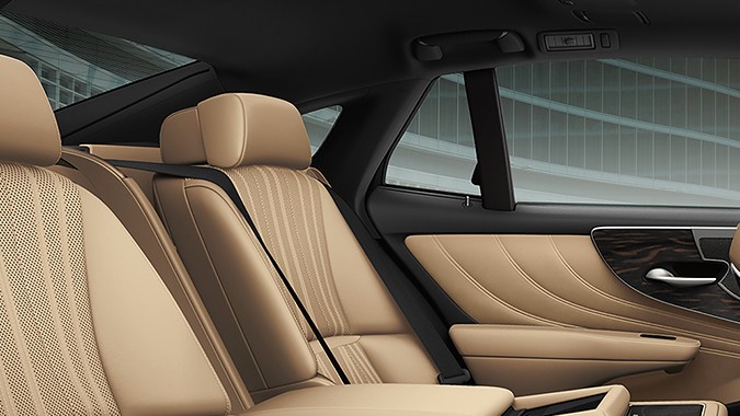 Interior del Lexus LS 2025.