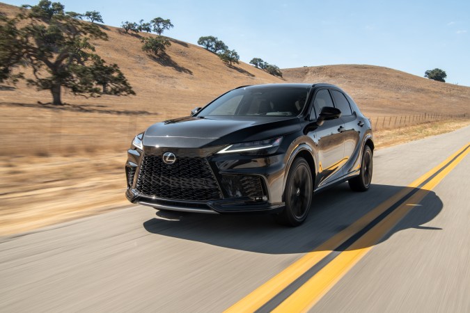 Lexus RX 2025: adiós al híbrido básico, hola a la eficiencia