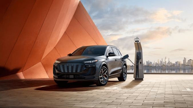 El Audi SQ6 e-tron 2025 tiene una nueva tecnología de baterías que mejora su rendimiento.