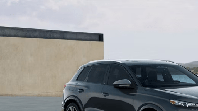 El Audi SQ6 e-tron 2025 tiene un precio base de $73,900 dólares.