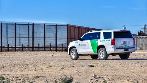 Vehículos del ICE y CBP: cómo identificarlos en EE. UU.