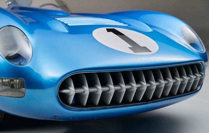 Chevrolet Corvette SS 1957 se vende por $7.7 millones y marca un hito