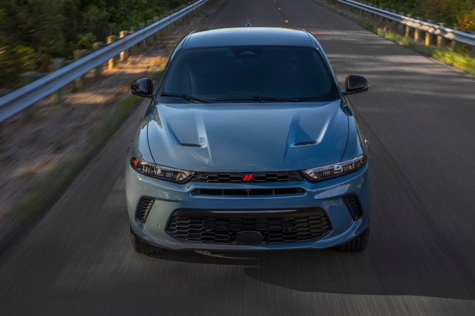 El Dodge Hornet GT 2025 genera una potencia de 268 caballos de fuerza.
