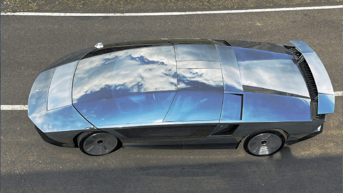 El GFC Peralta S fue construido bajo una carrocería hecha a mano.