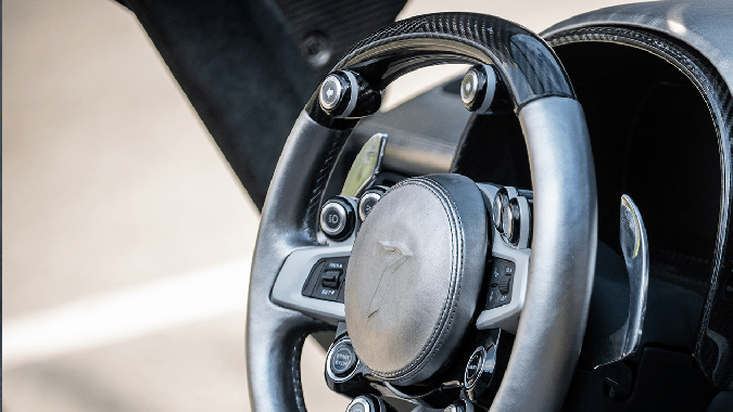 El GFC Peralta S tiene un interior elegante y deportivo.