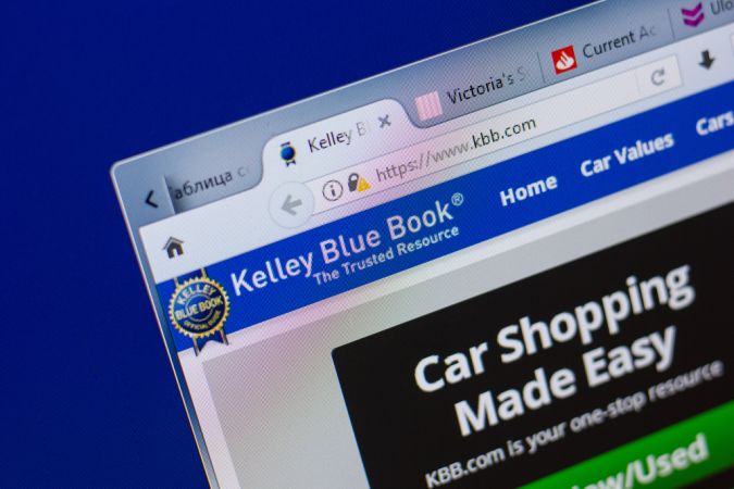 Las 10 mejores webs para comprar autos en E.E.U.U. (2025)
