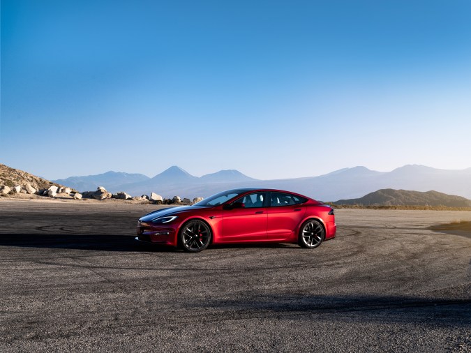 Por qué Donald Trump se compró un nuevo Tesla