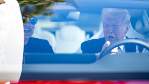 Por qué Donald Trump se compró un nuevo Tesla