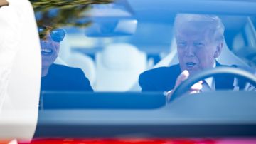 Por qué Donald Trump se compró un nuevo Tesla