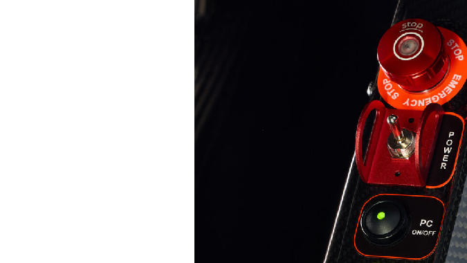 El simulador de carreras de autos de Aston Martin tiene detalles de un auto real.