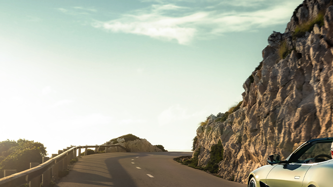 El Aston Martin Vanquish Volante tiene 835 caballos de fuerza.