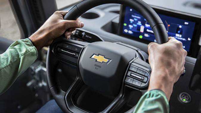 La Chevrolet BrightDrop tiene una autonomía de 300 millas con tracción total.