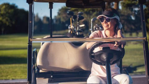 conducir un carro de golf en California