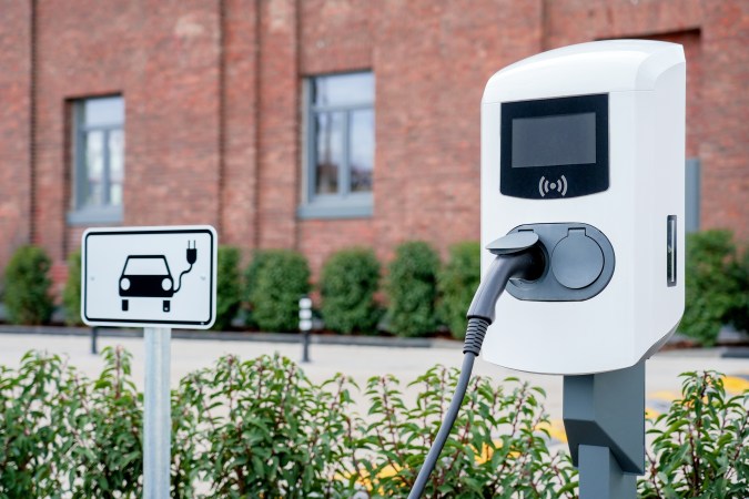 La red de cargadores eléctricos en California es la más grande de Estados Unidos.