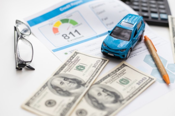 Historial crediticio al comprar un auto.