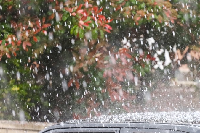 Por qué tu auto huele mal después de llover: cómo solucionarlo