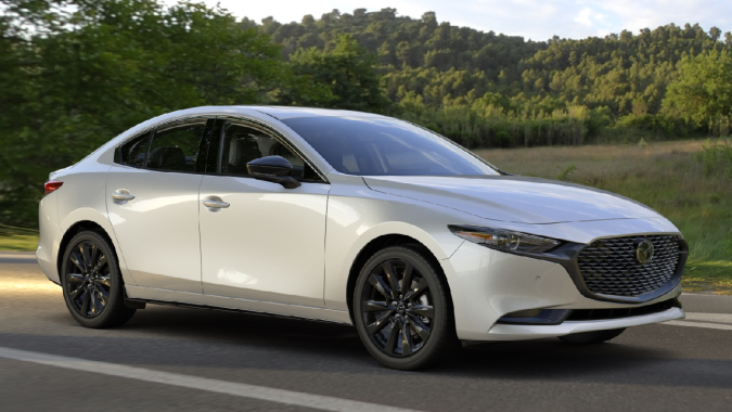 El Mazda 3 es una combinación de sofisticación y rendimiento a bajo precio.