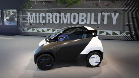 El Toyota FT-Me redefine la movilidad urbana con su diseño compacto y eficiente.