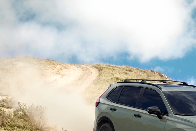 Honda CR-V Hybrid TrailSport 2026 ideal para salir de paseo fuera de la ciudad.