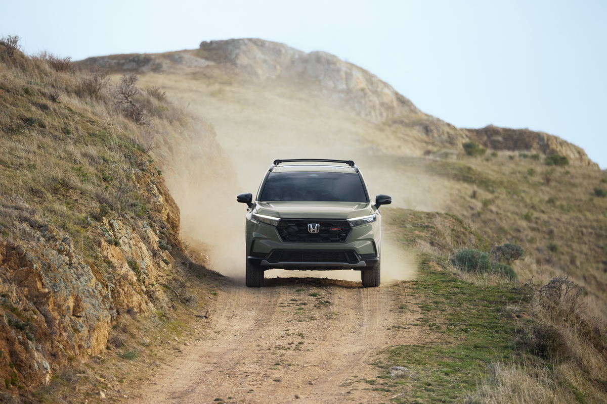 Honda CR-V Hybrid TrailSport 2026 está capacitada para todo tipo de terrenos.