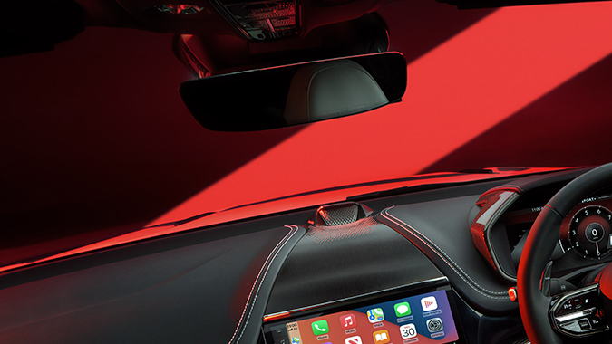 Aston Martin DBX S tiene un interior deportivo y elegante.