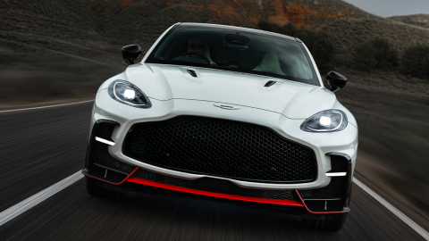 Aston Martin DBX S tiene materiales mucho más ligeros que su versión base.