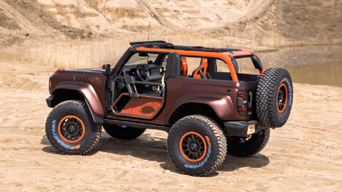 Ford Bronco Off-Roadeo: Cliffhanger Project Vehicle está inspirado en los autos de Baja.