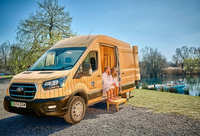 ¿Un sauna en una furgoneta? Ford E-Transit lo hace posible