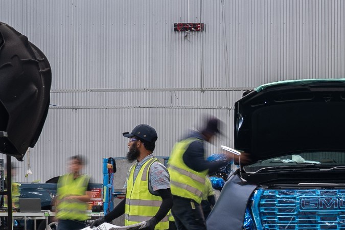 GM retira 721,000 vehículos por fallas en motor V-8