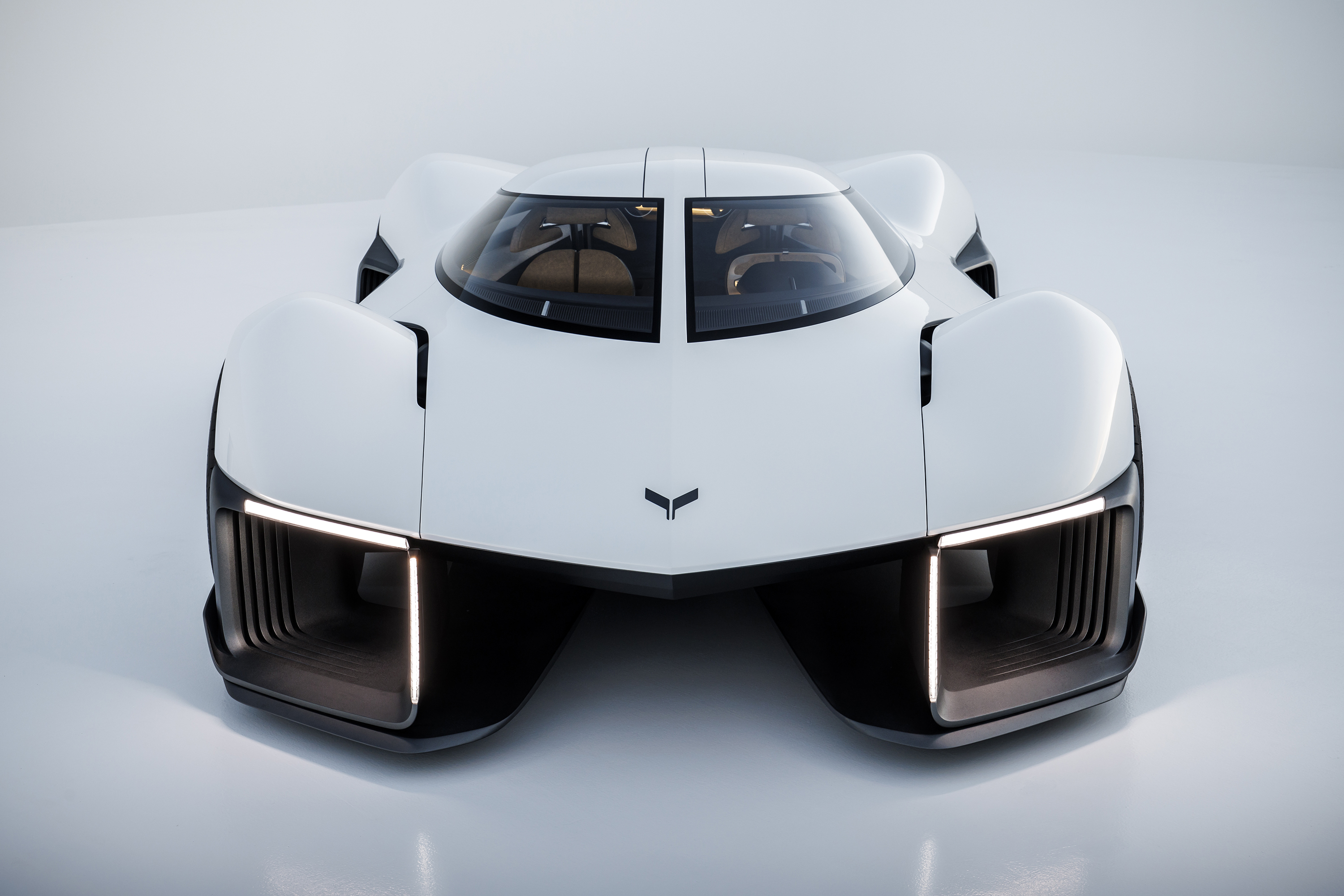 General Motors muestra el diseño futurista de un Corvette eléctrico.