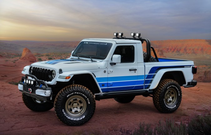 Jeep J6 Honcho Concept es un recuerdo de los años 70.