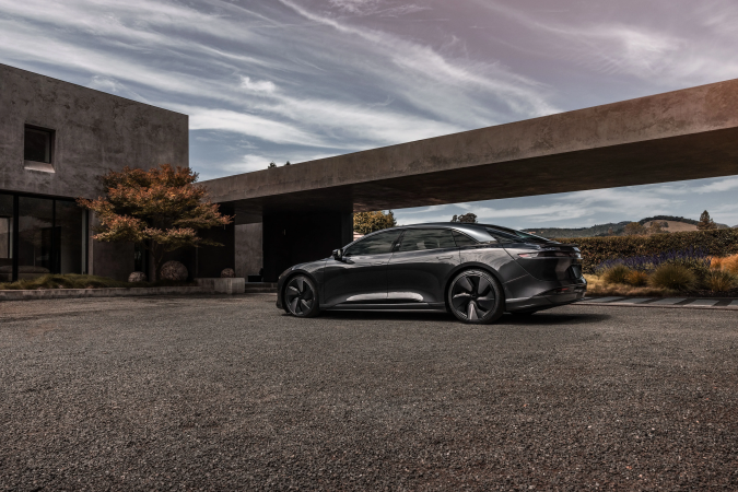 Cuánto cuesta un Lucid Air.