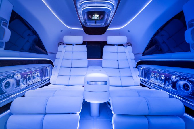 Los asientos del Mercedes-Benz Vision V Concept destacan por su comodidad y diseño.