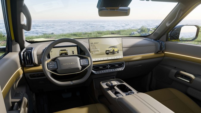 Nissan Frontier Pro 2026 posee un gran espacio interior.