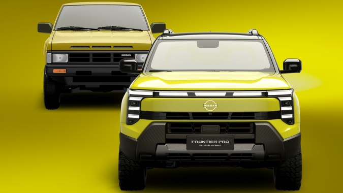 Nissan lanza su primer vehículo con tecnología híbrida enchufable.