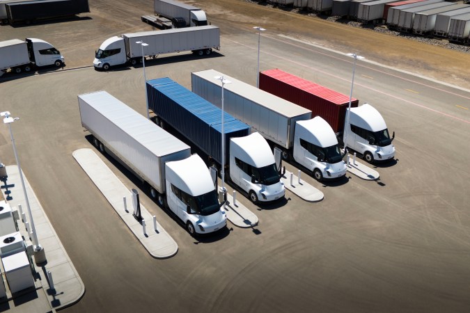 Precio del Tesla Semi
