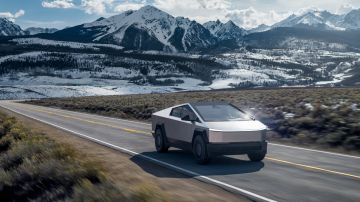 Motor del Tesla Cybertruck Long Range