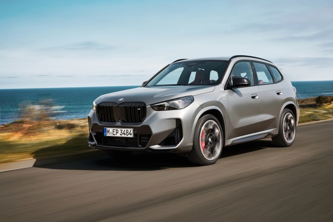 El BMW X1 M35i tiene un precio inicial de $50,800 dólares.
