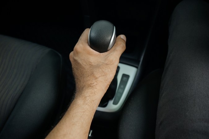 Carros manuales vs. automáticos