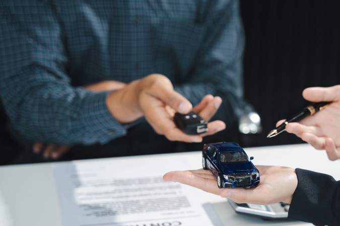 Errores al comprar auto en EE.UU.: ¡evita impulsos y ahorra dinero!