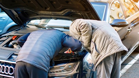 Qué revisar al comprar un auto usado