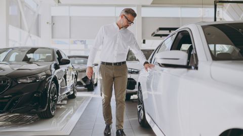 comprar carro en 2025