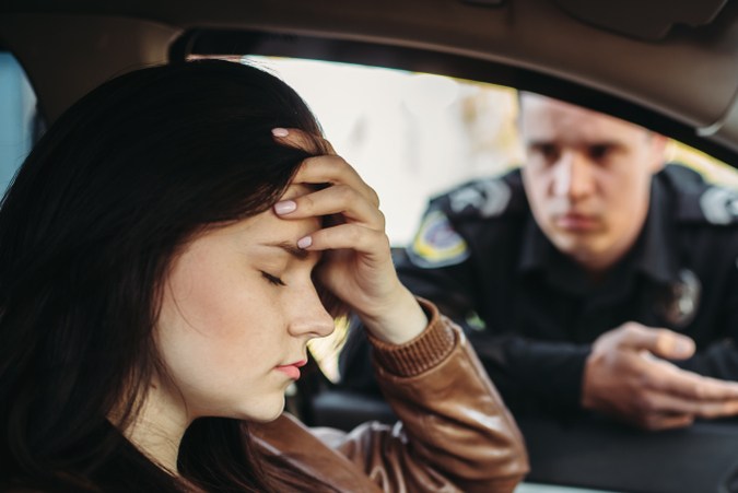 Aprende sobre las multas de tránsito más habituales en las carreteras de EE.UU.