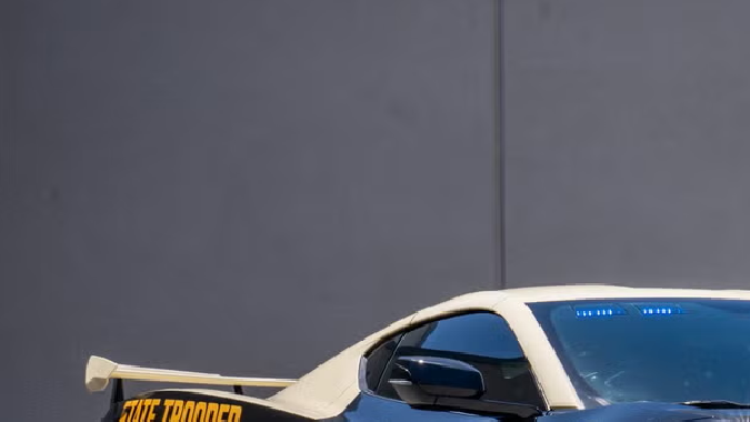 El Corvette C8 2023 de Florida Highway Patrol fue modificado para uso policial.