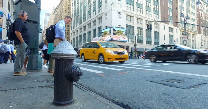 qué es un hidrante y por qué no debo estacionar mi auto cerca