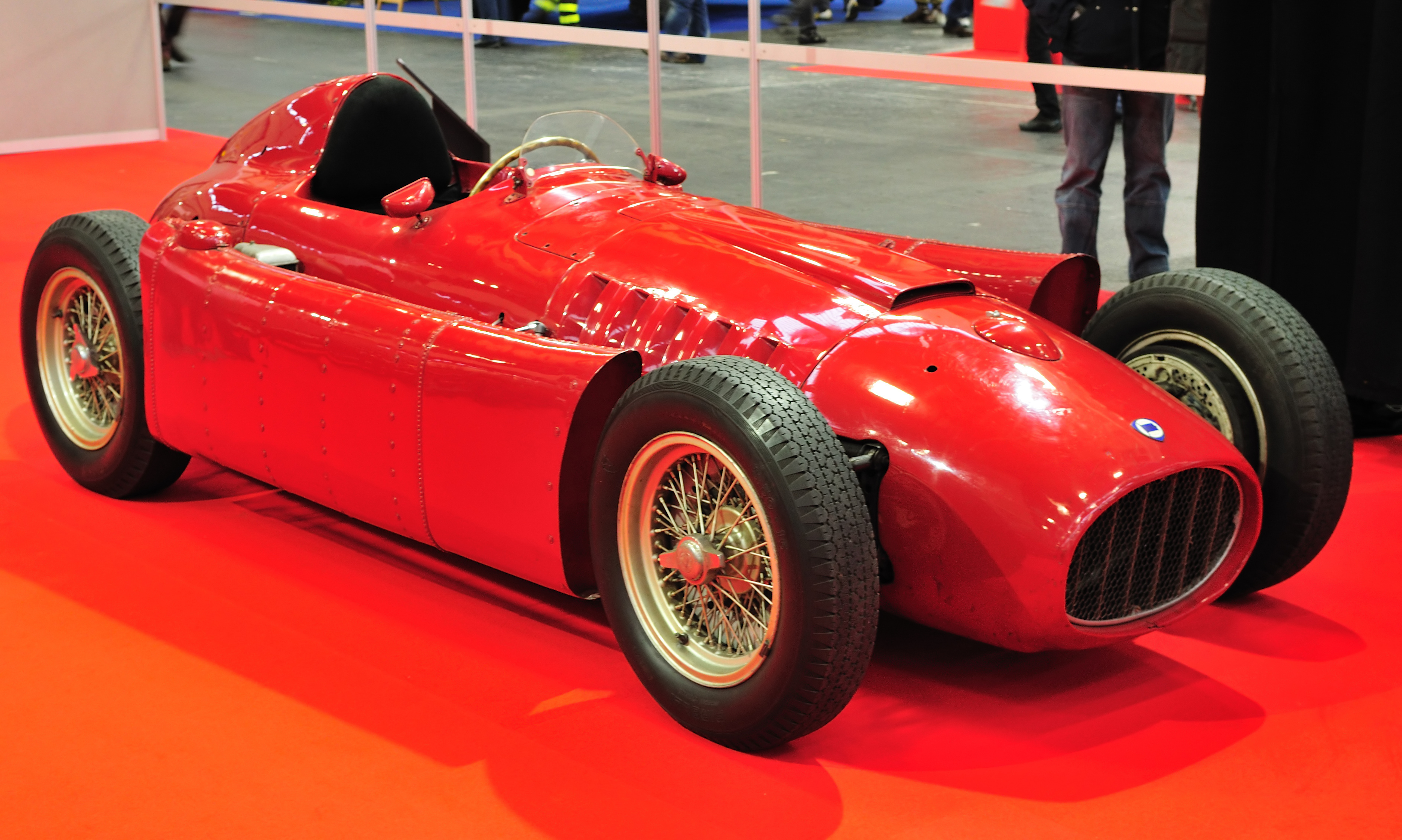 Los autos de Fórmula 1 eran más pequeños en los años 50.