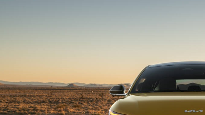 El Kia K4 Hatchback 2026 tiene un perfil más deporivo que el sedán.